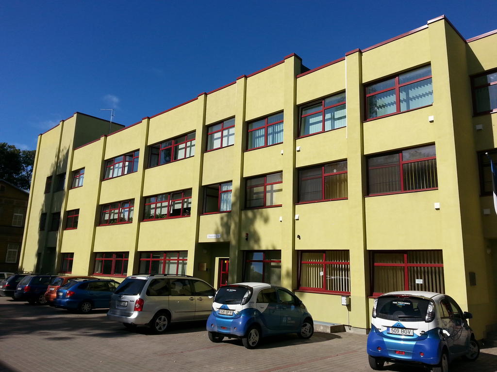 Guesthouse Rehab Тарту Екстер'єр фото